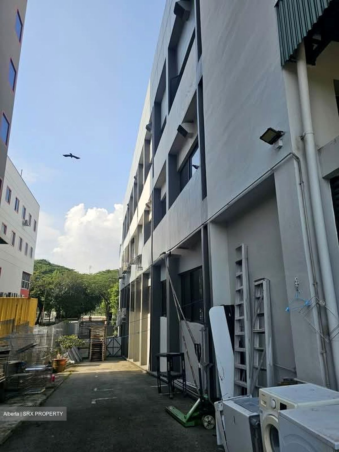 Marsiling Industrial Estate Road 1 (D25), Factory #597568721